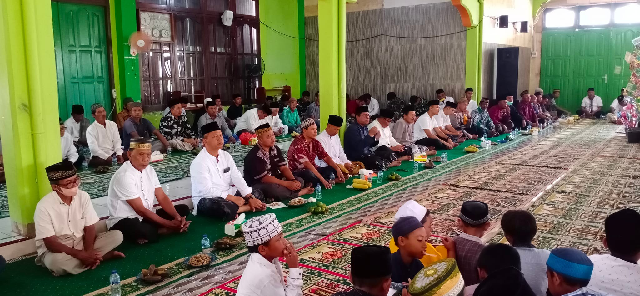 Mengapa Jumat Begitu Istimewa? Fakta dan Hikmah di Balik Hari Jumat Mengapa Jumat Begitu Istimewa? Fakta dan Hikmah di Balik Hari Jumat